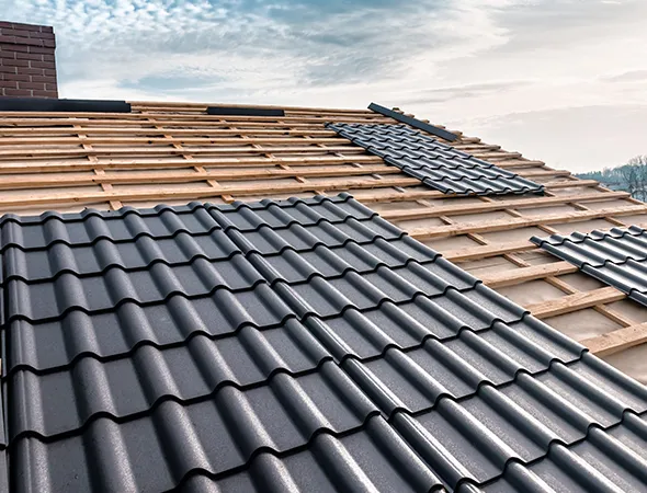 Licensed metal roofing experts in Valley Stream NY delivering code-compliant and energy-efficient roof installations.